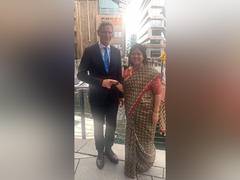 
      
      Meenakashi Lekhi arrives in Norway 
      
      