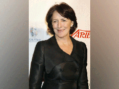 
      
      Fiona Shaw joins cast of 'Enola Holmes'
      
      