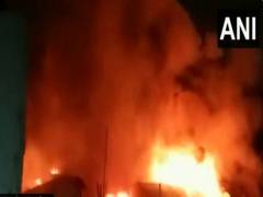 
      
      Fire breaks out at Kolkata's Jorabagan Basti
      
      