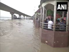 
      
      Bihar floods: Ganga, Gandak, Kosi Rivers cross danger level...
      
      