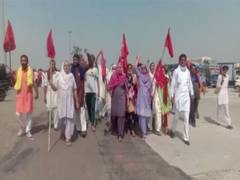 
      
      Farmers protest against farm laws in Ludhiana 
      
      