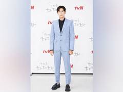
      
      Actor Kim Seon-ho of 'Hometown Cha Cha Cha' admits the...
      
      