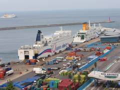 
      
      Freight cost hits highest due to Omicron, threatening export...
      
      
