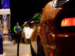 
      
      US gasoline prices at record high
      
      