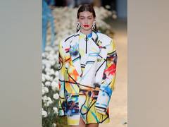 
      
      Gigi Hadid makes first public appearance after Tyler Cameron split
      
      