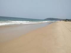 
      
      Goa: Bar &amp; restaurant owners, visitors welcome decision...
      
      
