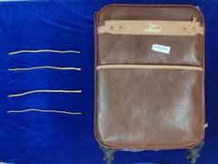 
      
      Chennai Airport: Custom officials seize gold worth Rs 22.3 lakhs
      
      