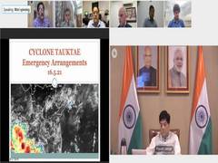 
      
      Piyush Goyal, Mansukh Mandaviya interact with industry...
      
      