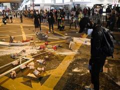 
      
      After brief lull, Hong Kong Police fire teargas at...
      
      