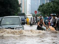 
      
      5 killed, 3 missing due to floods, landslides in Vietnam
      
      