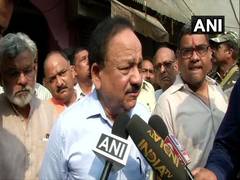 
      
      Hauz Qazi clashes: 3 arrested, MP Harsh Vardhan appeals for...
      
      