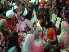 
      
      Priests of different religions pray for peace at Shaheen Bagh
      
      