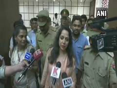 
      
      Hema Malini meets Yogi Adityanath, discusses Mathura's development
      
      