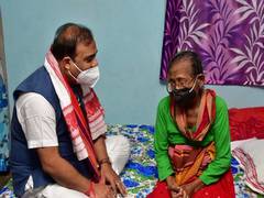 
      
      Assam CM takes stock of Padma Shri awardee Birubala Rabha's health
      
      