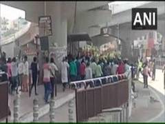 
      
       Stranded migrant workers hit Hyderabad streets, demanding to...
      
      