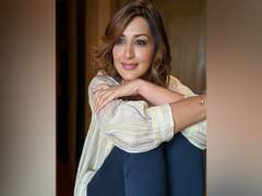 
      
      Sonali Bendre shares lessons from her battle with cancer
      
      