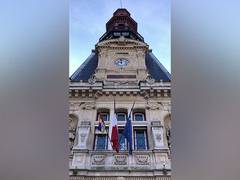 
      
      Town Halls in Paris raise Tibet flag to mark Tibetan Uprising Day
      
      
