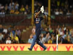 
      
      Ind vs Aus, 3rd T20I: Middle overs during batting cost us,...
      
      