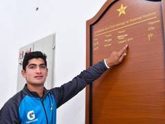 
      
      Naseem Shah allowed to rejoin PSL bubble despite Covid-19...
      
      