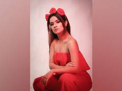 
      
      Actor Avneet Kaur takes her digital game to the next level!
      
      