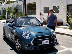 
      
      Live Unfiltered. The new MINI Convertible Sidewalk Edition...
      
      