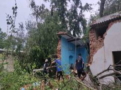 
      
      Indian Navy continues relief operations in cyclone-affected...
      
      