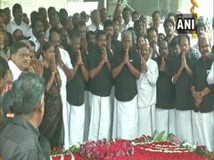 
      
      Tamil Nadu CM, Deputy CM pay tribute to late AIADMK leader...
      
      