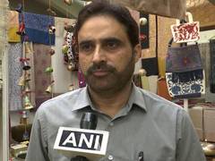 
      
      J-K govt organises exhibition to boost Kashmir arts & artsisans
      
      