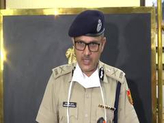 
      
      Traffic Police advisory in New Delhi for Independance Day
      
      