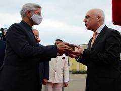 
    Jaishankar meets Indian community members in Georgia
    