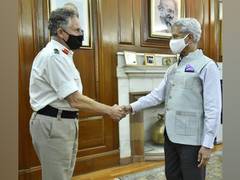 
      
      Jaishankar meets UK CDS General Carter, holds talks on...
      
      