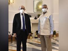 
      
      EAM Jaishankar meets French Foreign Minister Le Drian
      
      