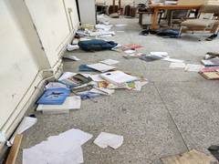 
      
      Jamia students vacate hostels, those left facing difficulties...
      
      