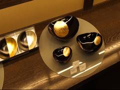 
      
      Famous Japanese 'Golden Craft Art' attracts tourists
      
      