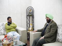 
      
      Punjab election: Former Congress MLA Jasbir Khangura joins AAP
      
      