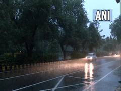 
      
      Rain lashes parts of Delhi
      
      