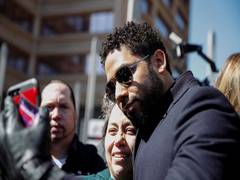 
      
      Chicago Police release video showing Jussie Smollett with...
      
      