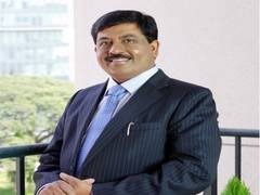 
      
      K'taka minister appeals to CM for reservation to...
      
      