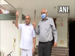 
      
      Ahmedabad: Bhupendra Patel meets Deputy CM Nitin Patel ahead...
      
      