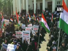 
      
      Protest against CAA, NRC in Mangaluru 
      
      