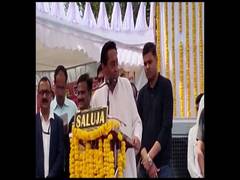 
      
      Kamal Nath criticises PM Modi, raises questions over...
      
      