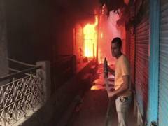 
      
      Fire breaks out at cloth shop in UP's Kanpur 
      
      