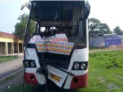 
      
      1 killed, over 18 injured in bus-truck collision near Kanpur
      
      