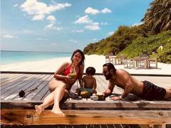 
      
      Kareena Kapoor reminisces her beach vacation 
      
      