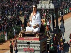 
      
      K'taka tableau on R-Day depicts 'work is worship' philosophy...
      
      