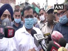 
      
      Kejriwal hands over Rs 1 cr cheque to kin of sanitation...
      
      