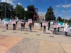 
      
      Silent protest held outside UN over persecution of Christians...
      
      