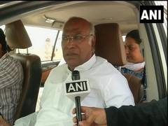 
      
      Congress not scared of IT raids, says Mallikarjun Kharge
      
      