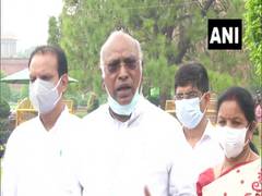 
      
      Kharge demands discussion on Pegasus issue in Parliament
      
      