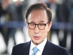 
      
      Ex-South Korean president indicted for corruption
      
      